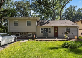 3125 Old Hobart Road, Lake Station, Indiana, 4 Bedrooms Bedrooms, 9 Rooms Rooms,2 BathroomsBathrooms,Residential,For Sale,Old Hobart,NRA827799