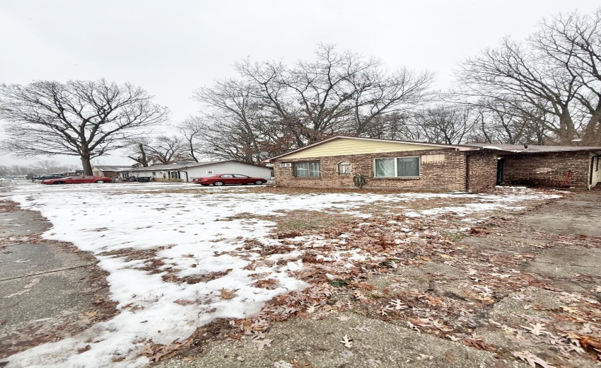 brown st front yard angle