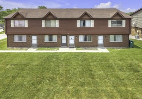 7438 Whitcomb Street, Merrillville, Indiana, 10 Bedrooms Bedrooms, ,8 BathroomsBathrooms,Residential Income,For Sale,Whitcomb,NRA831892