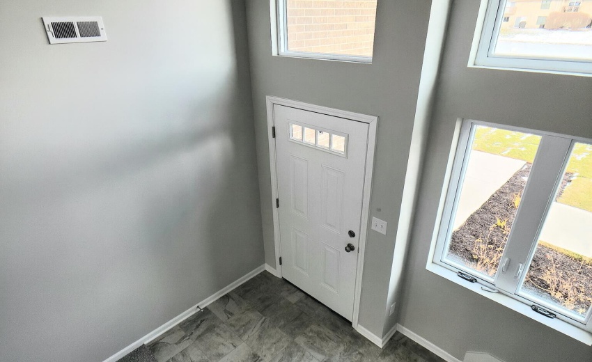 chat door from stairs