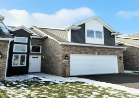 1446 Lake Street, Hobart, Indiana, 4 Bedrooms Bedrooms, 10 Rooms Rooms,3 BathroomsBathrooms,Residential,For Sale,Lake,NRA831904