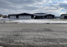 6071 Robbins Road, Portage, Indiana, 3 Bedrooms Bedrooms, 5 Rooms Rooms,2 BathroomsBathrooms,Residential,For Sale,Robbins,NRA831919 6071 Robbins Road, Portage, Indiana, 3 Bedrooms Bedrooms, 5 Rooms Rooms,2 BathroomsBathrooms,Residential,For Sale,Robbins,NRA831919