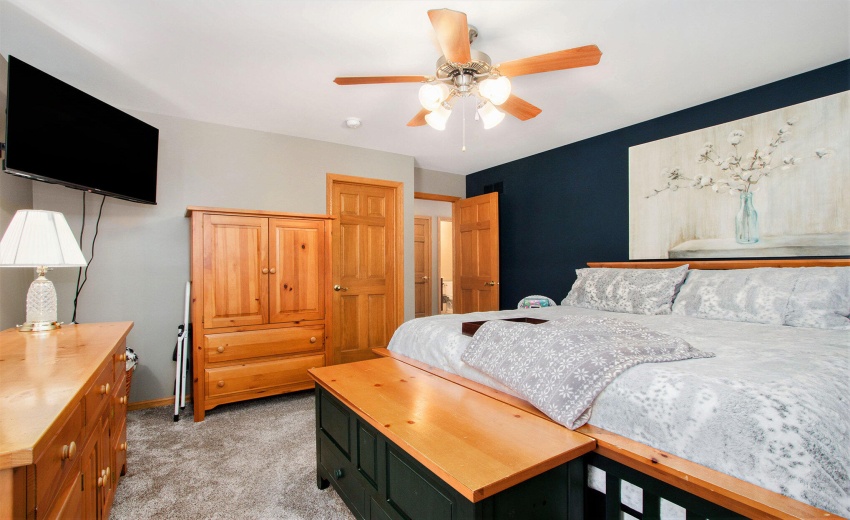 018_251215-10399pikest-38_935