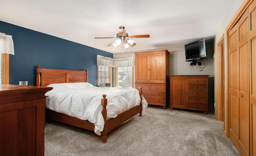 014_251215-10399pikest-27_125