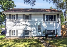 7829 Whitcomb Street, Merrillville, Indiana, 4 Bedrooms Bedrooms, 4 Rooms Rooms,1 BathroomBathrooms,Residential,For Sale,Whitcomb,NRA831948