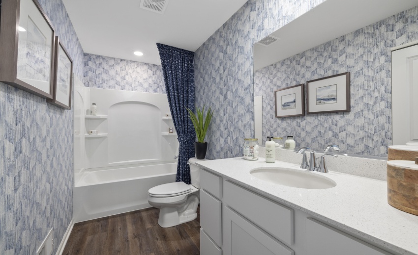 IL_Fox Pointe, The Galveston Bath 2