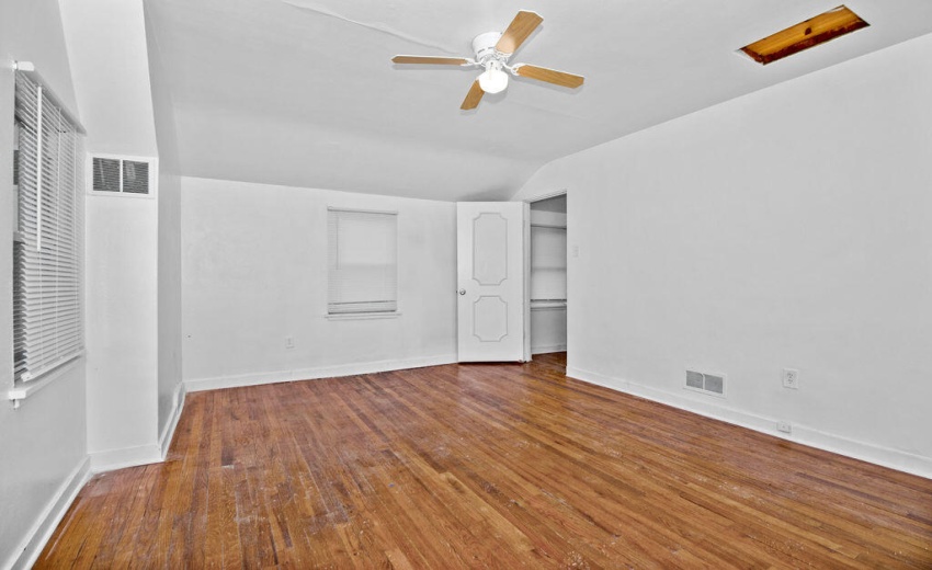 B56EF37E-7FDF-48D7-A447-9292637D5F04