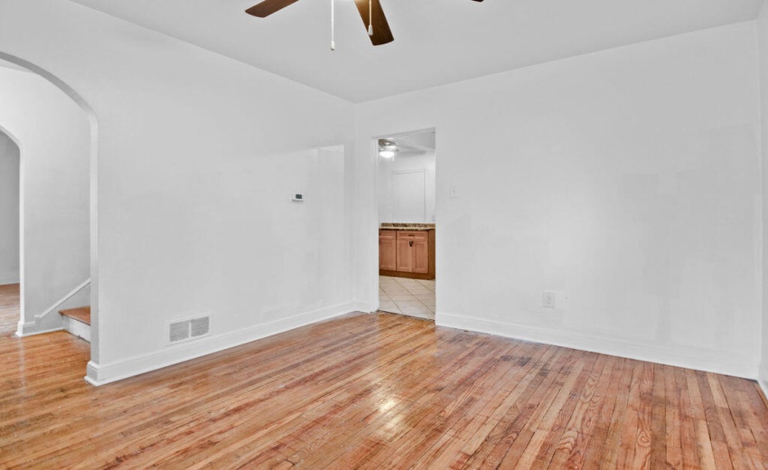 AB84C0AA-6EE1-4F67-B2C1-01C1F1667D5B