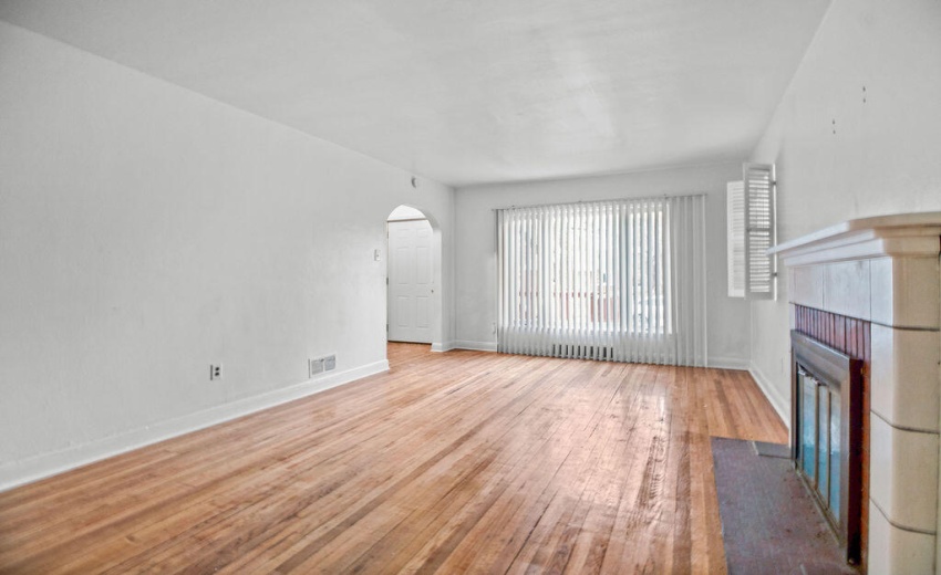 A09F14AA-9C46-432F-8A4F-9C0B1B65F8E8