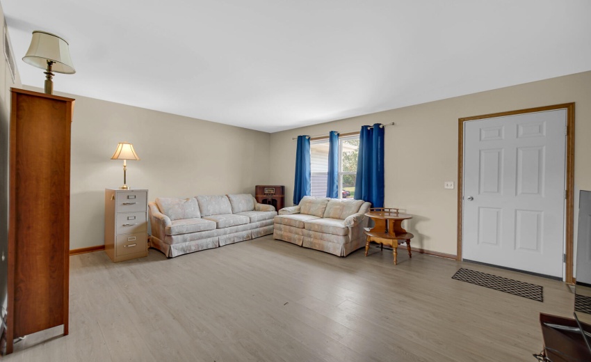 6DA4B2D1-2045-4910-A312-8ECDC795AE36