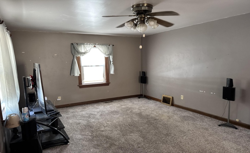 78474581323__756CB930-7F4A-499B-BC44-052