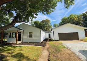 405 Dartmoor Road, Kingsford Heights, Indiana, 3 Bedrooms Bedrooms, 7 Rooms Rooms,2 BathroomsBathrooms,Residential,For Sale,Dartmoor,NRA832281