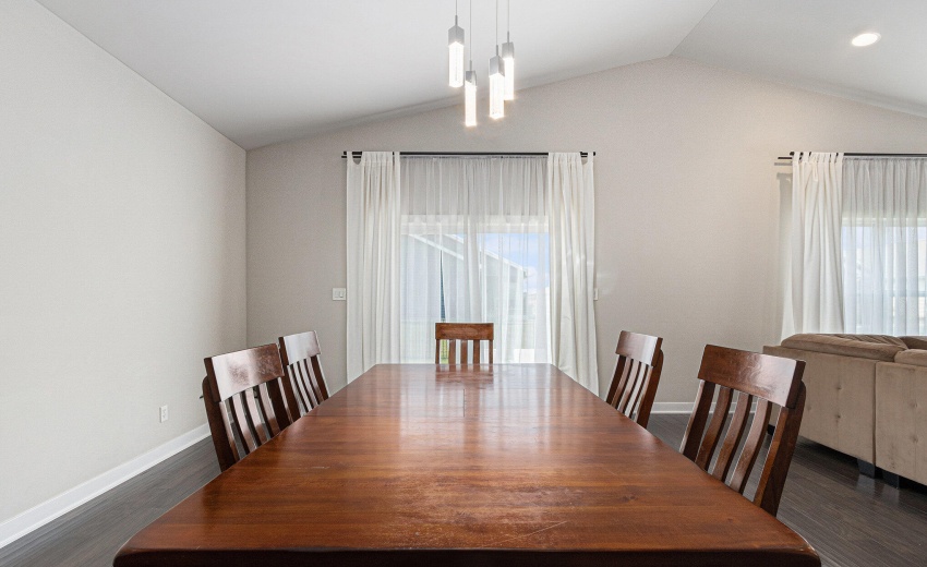 010_250714-15026drummondst-13_576