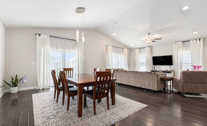 009_250714-15026drummondst-14_168