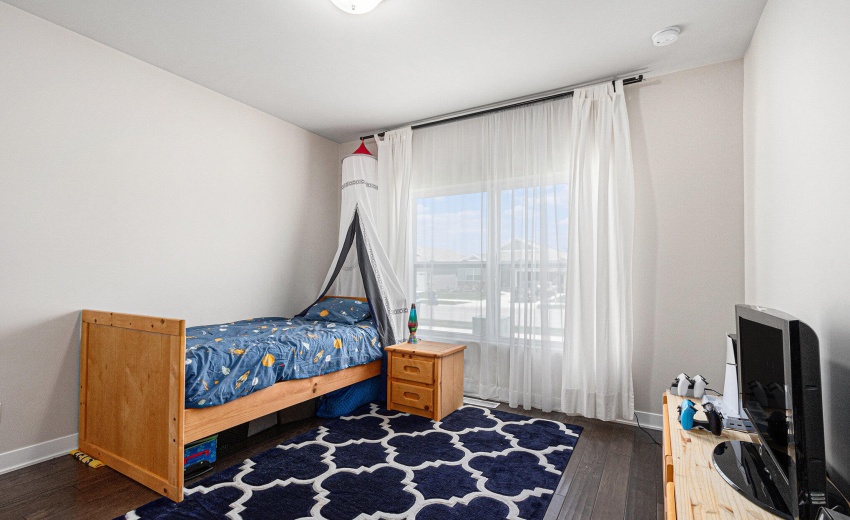 018_250714-15026drummondst-24_621