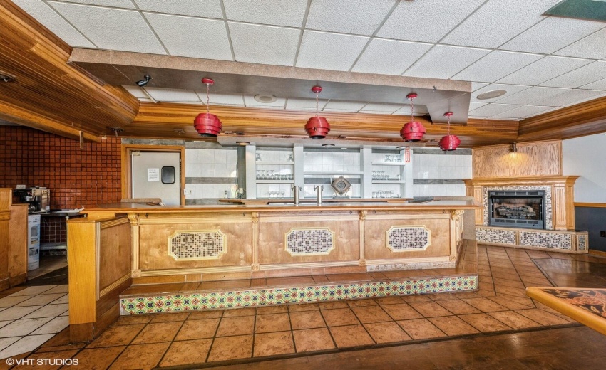 08_3940FranklinSt_2014_Large