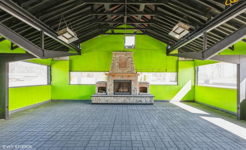 10_3940FranklinSt_2016_Large