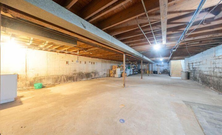 5004 Broadway Basement 2