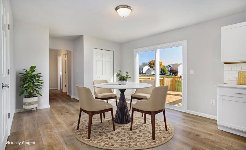 GF2121-i1880-Nook - Dining Room - Standa