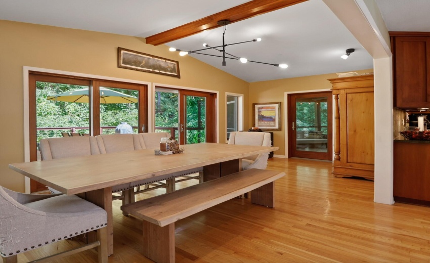 Ski Hill-09 cropped dining