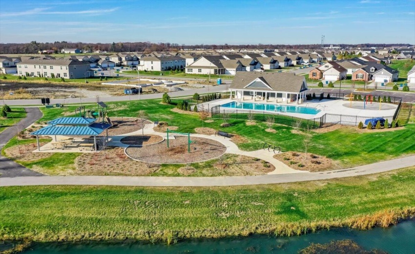 Community Pool & Park