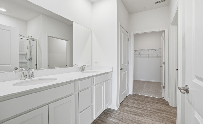 Primary Bath/ Closet