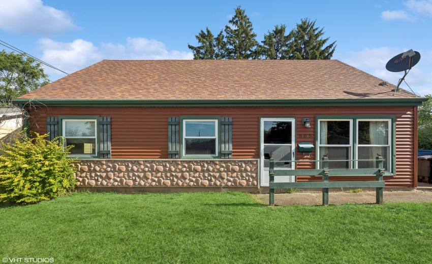 02_805HenrySt_2002_HiRes