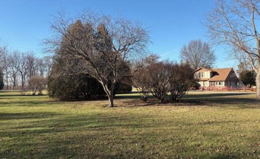 0130BBB3-2900-4B9E-9ABC-9659873FFBBC