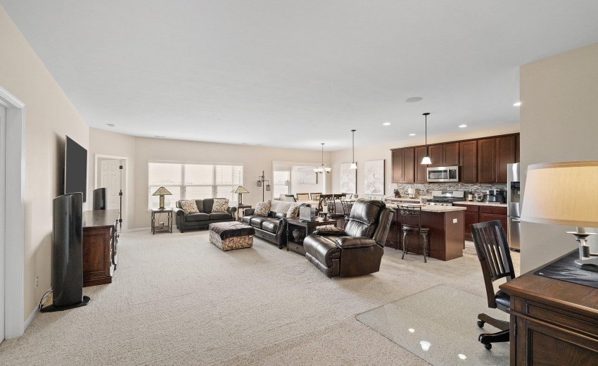 9-web-or-mls-Grady-15