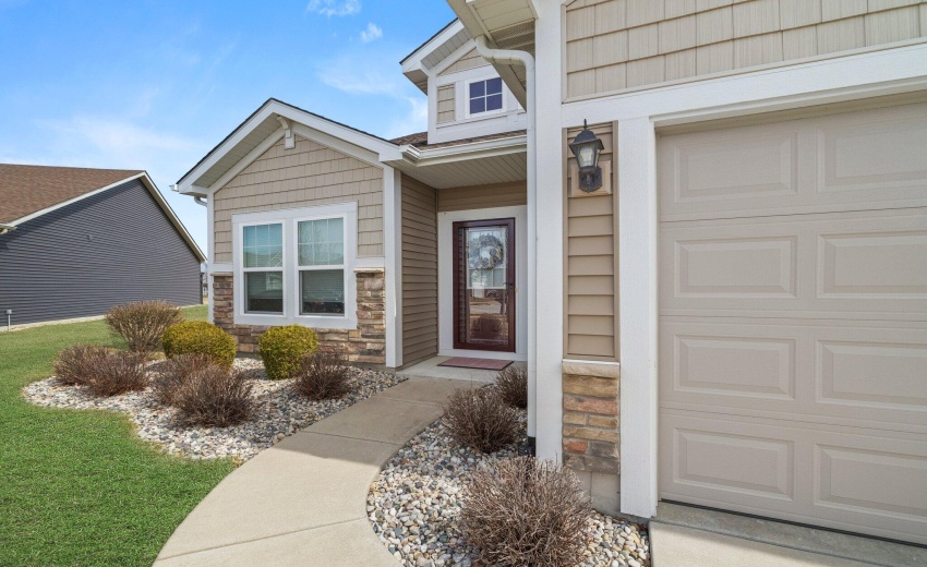 1-web-or-mls-Grady-54