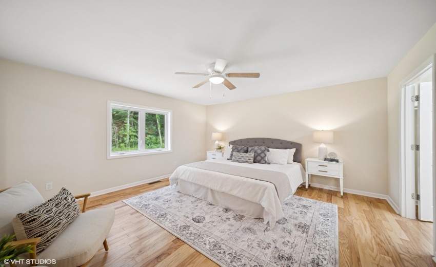 15_9102WValleyCt_2021_MRED_2000x1333