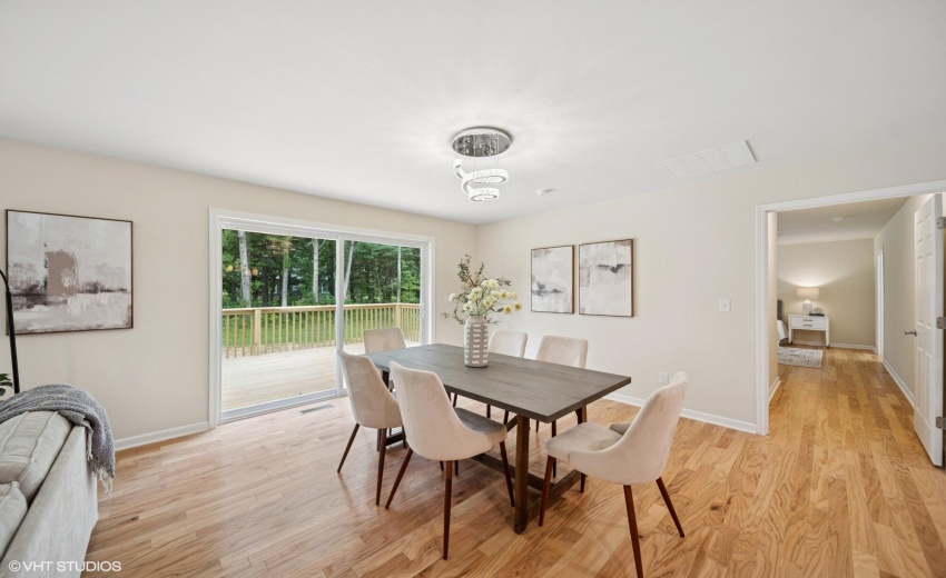 05_9102WValleyCt_2003_MRED_2000x1333