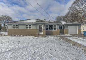 9046 Kleinman Road, Highland, Indiana, 3 Bedrooms Bedrooms, 7 Rooms Rooms,1 BathroomBathrooms,Residential,For Sale,Kleinman,NRA832901 9046 Kleinman Road, Highland, Indiana, 3 Bedrooms Bedrooms, 7 Rooms Rooms,1 BathroomBathrooms,Residential,For Sale,Kleinman,NRA832901