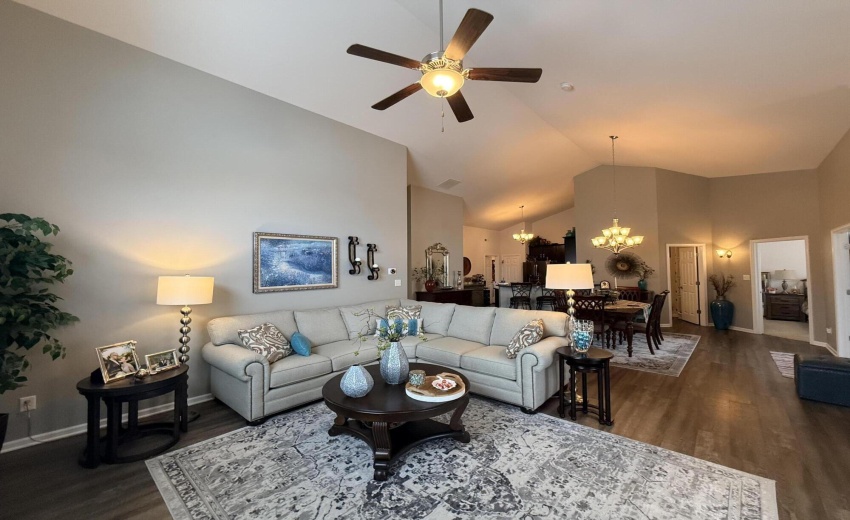 CEILING FAN AND BIG SPACE