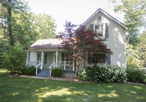 652 600, Westville, Indiana, 3 Bedrooms Bedrooms, 9 Rooms Rooms,3 BathroomsBathrooms,Residential,For Sale,600,NRA823301