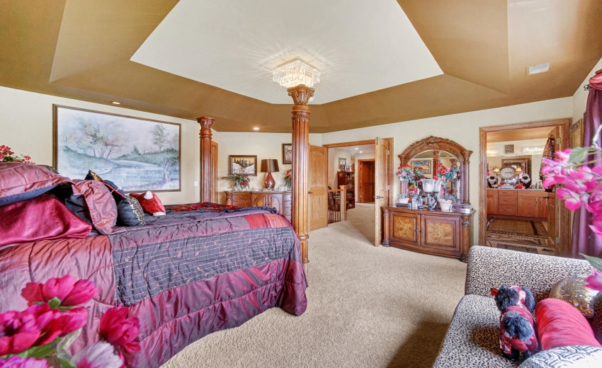 Massive Primary Suite