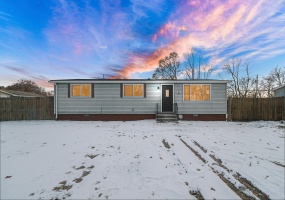 81 Lincoln Avenue, Hobart, Indiana, 3 Bedrooms Bedrooms, 6 Rooms Rooms,1 BathroomBathrooms,Residential,For Sale,Lincoln,NRA833127