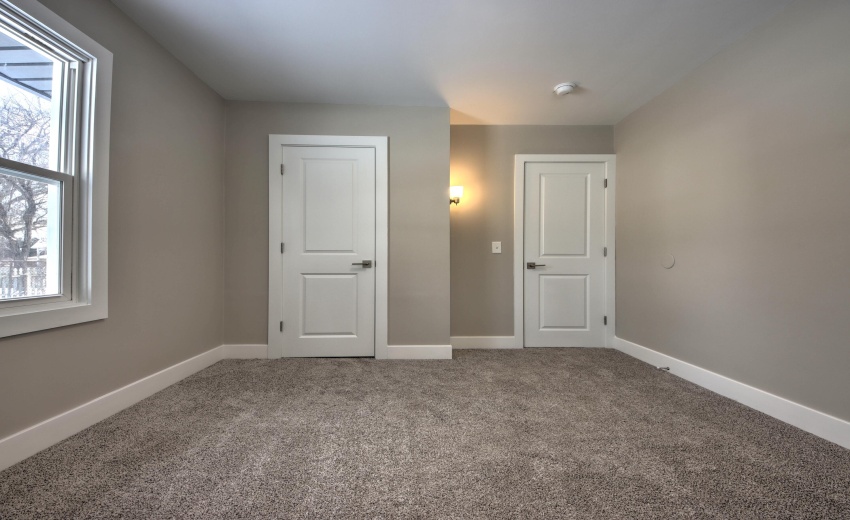 IMG_6081_2_3_4_5_6Interior 3