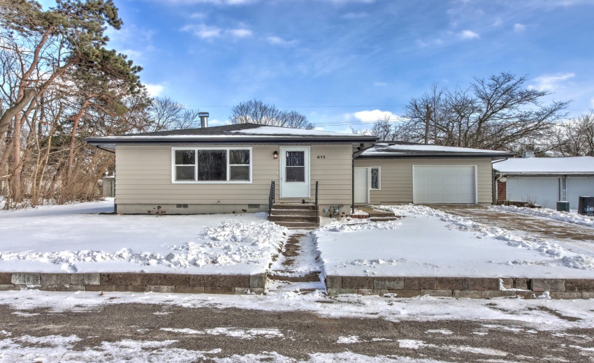 IMG_5973_4_5_6_7_8Interior 3