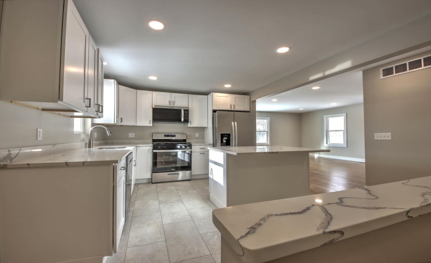 IMG_6057_58_59_60_61_62Interior 3