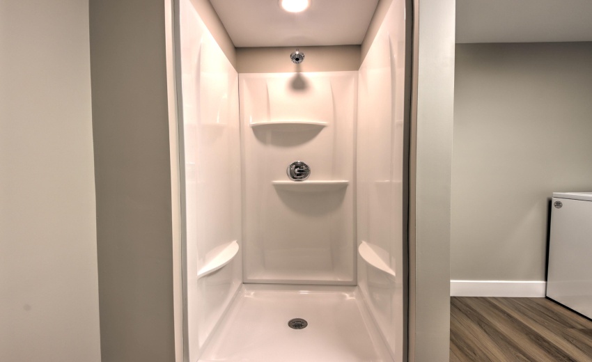 IMG_6195_196_197_198_199_200Interior 3