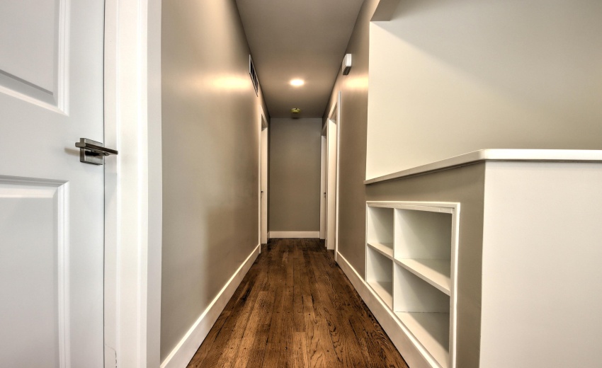 IMG_6063_4_5_6_7_8Interior 3