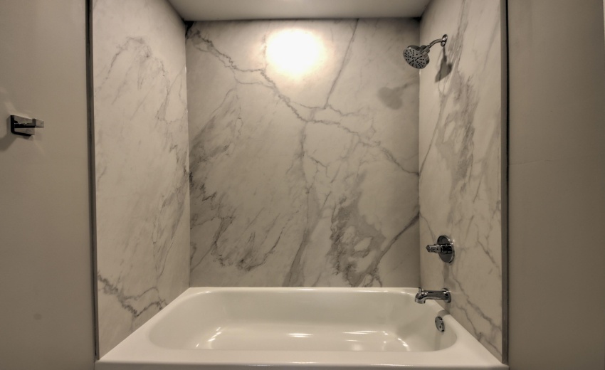 IMG_6153_4_5_6_7_8Interior 3