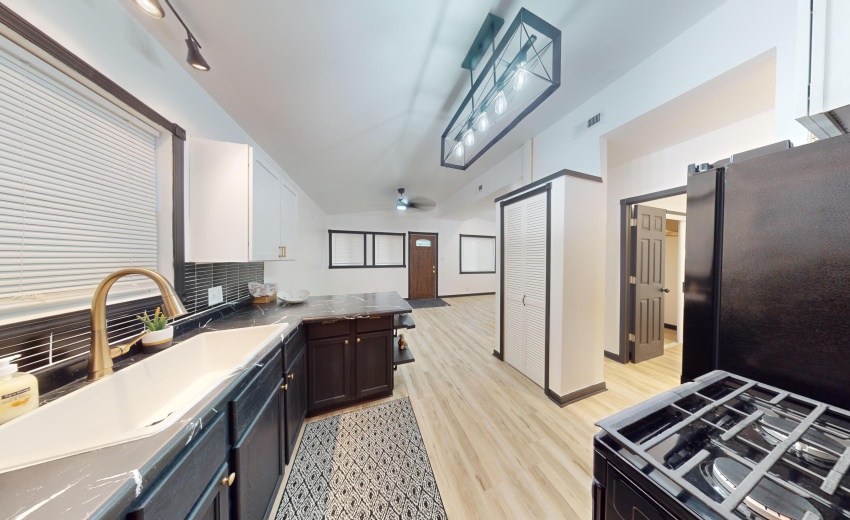 737-E-47th-Ave-05202024_001833