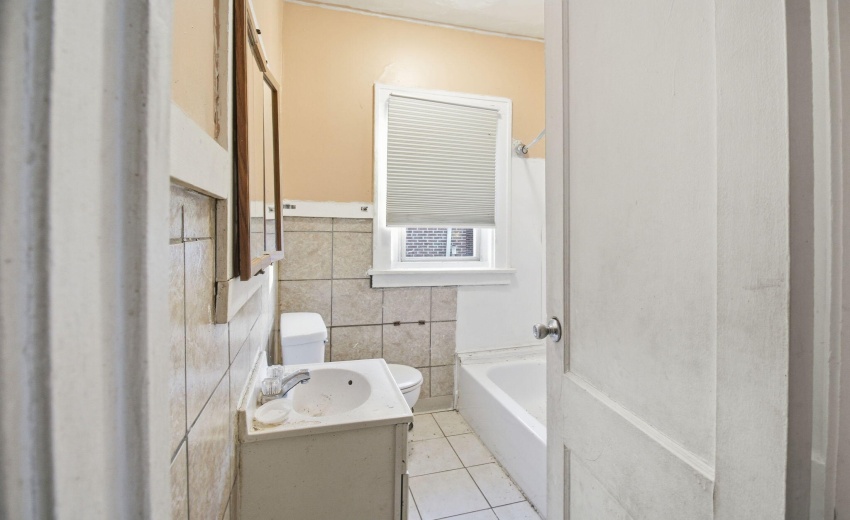 9-web-or-mls-IMG_0014 Toni B. (Sharon)