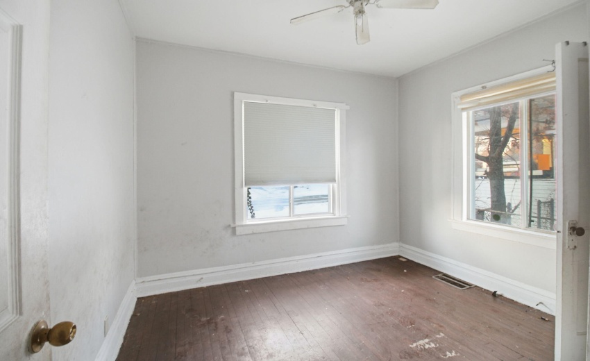 12-web-or-mls-IMG_0035 Toni B. (Sharon)