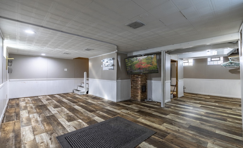 Basement Olcott Ave-23