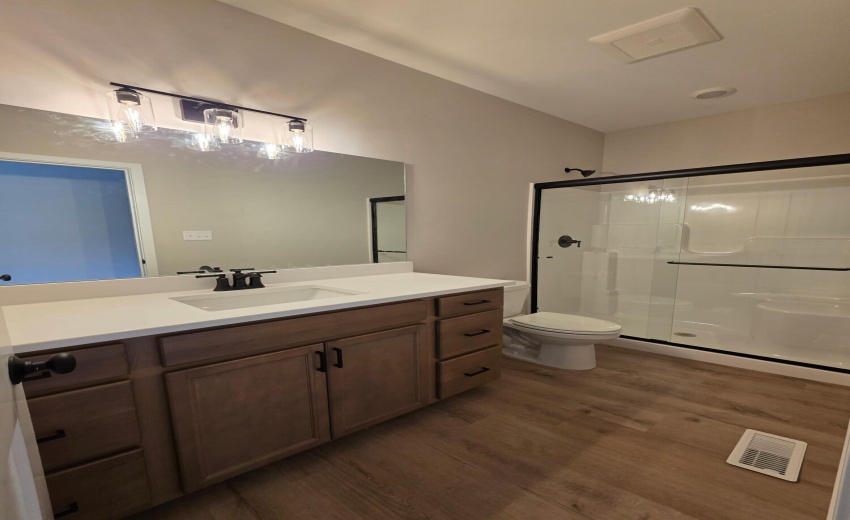 4060710969446193179 (1)