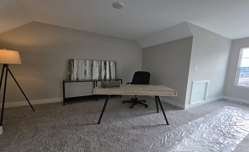 8037687355408978751 (1)