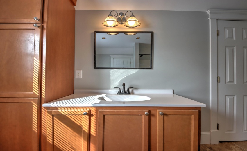 IMG_6705_06_07_08_09_10Interior 3